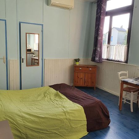 Camping Des 2 Rives- Chambres Etang-sur-Arroux Exteriér fotografie
