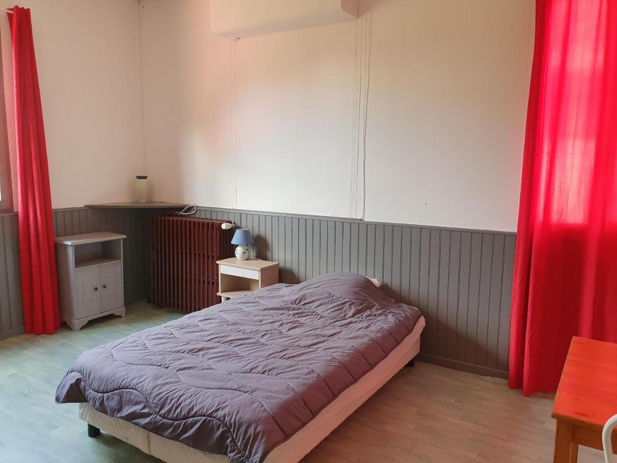 Camping Des 2 Rives- Chambres Etang-sur-Arroux Exteriér fotografie