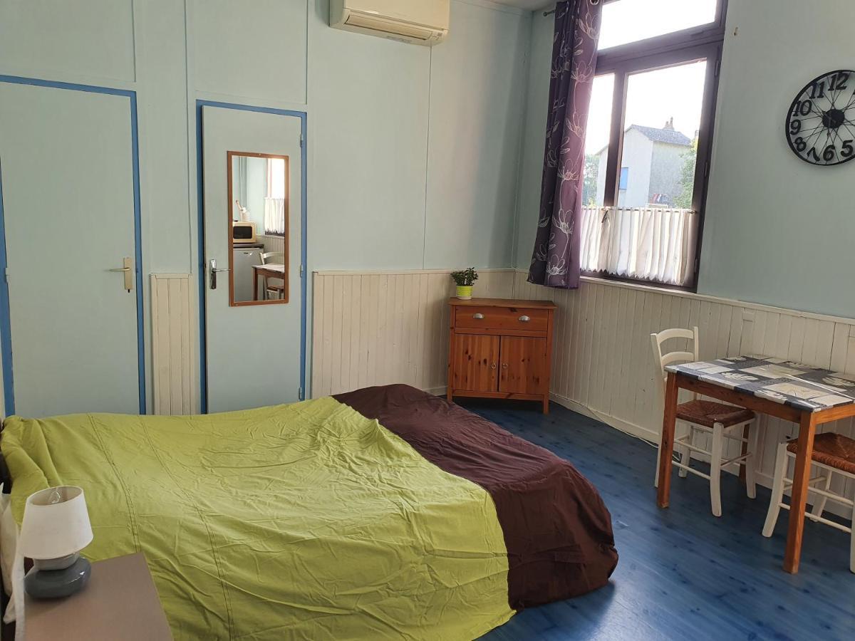Camping Des 2 Rives- Chambres Etang-sur-Arroux Exteriér fotografie